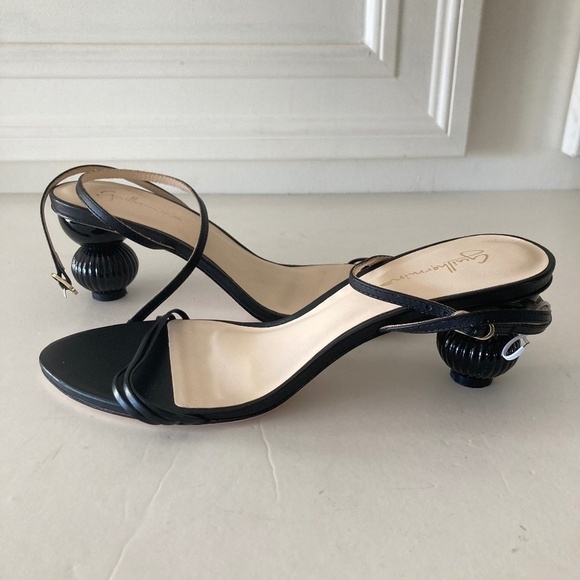 NWOT Guilhermina Anthropologie Black Leather Sculptural Heels Sz 40/9 - Picture 2 of 8